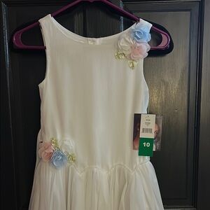 Beautiful White Kids Dress with Floral Accents size 10